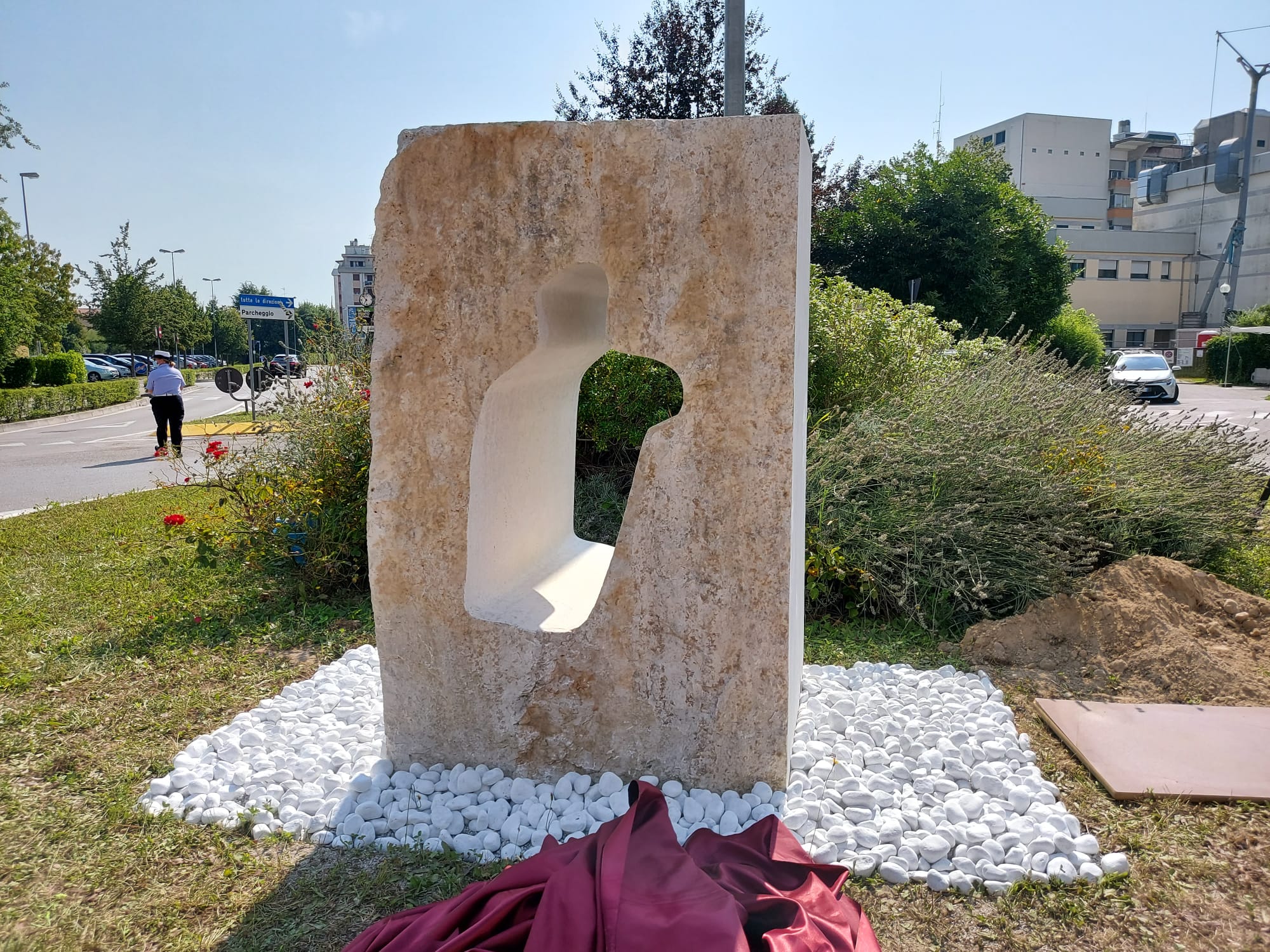 PORTOGRUARO: UNA SCULTURA PER GLI EROI DEL COVID-19